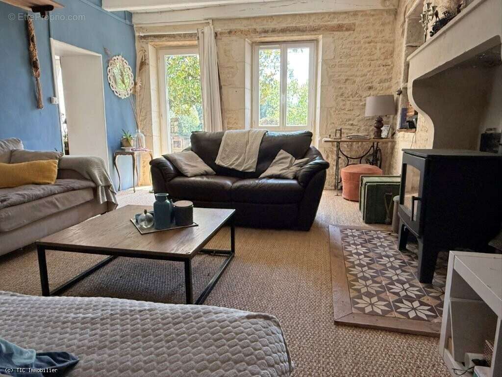 Maison à RUFFEC