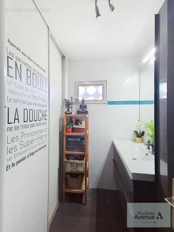 Appartement à SAINT-CYR-SUR-MER