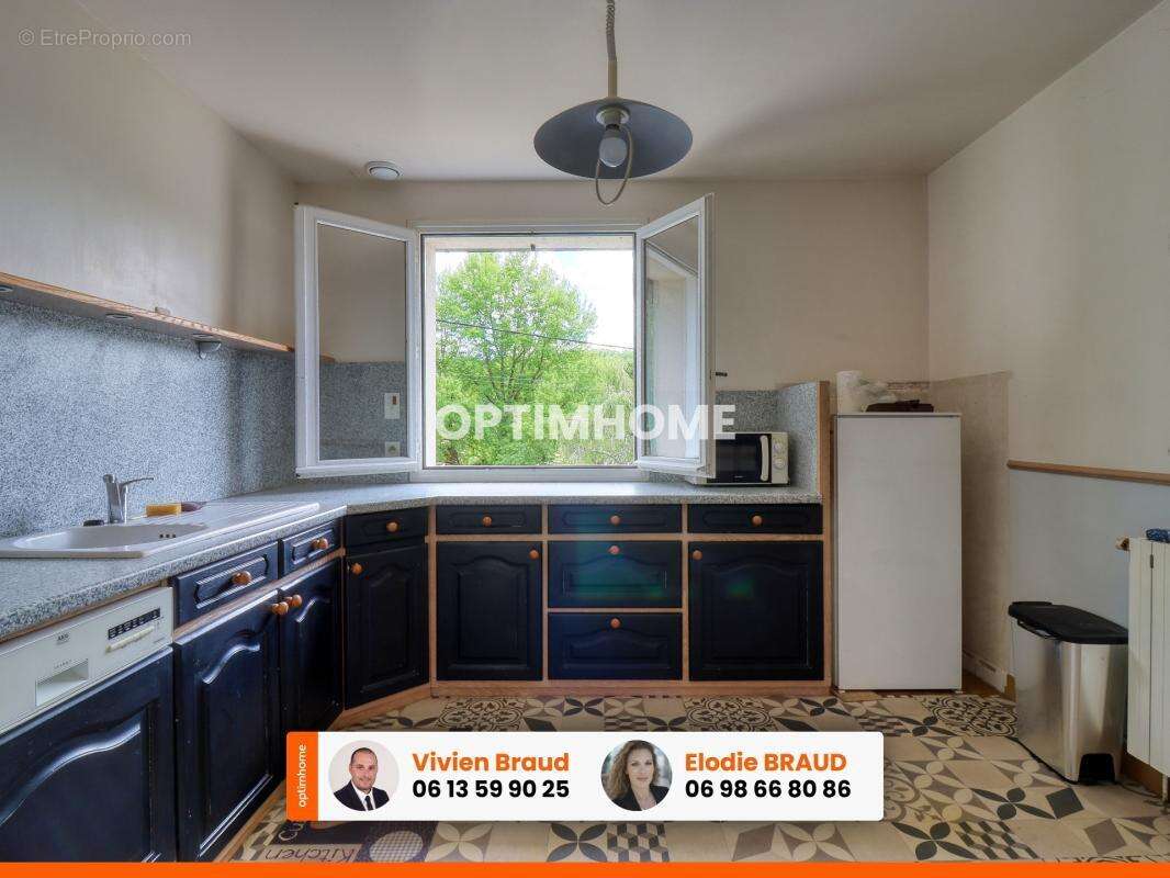 À vendre – Maison familiale de 140 m² – 4 chambres – Ydes (Nord Cantal 15) - photo 9