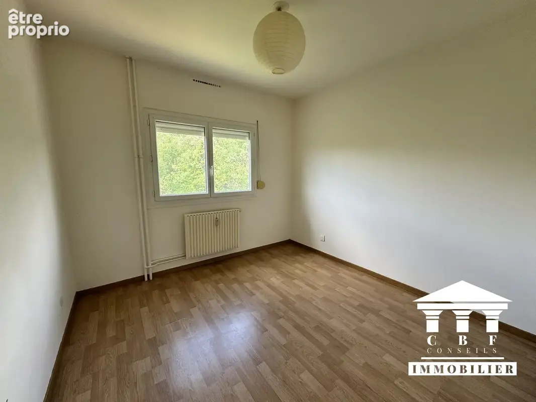 Appartement 61 m² à Le Creusot  - photo 6