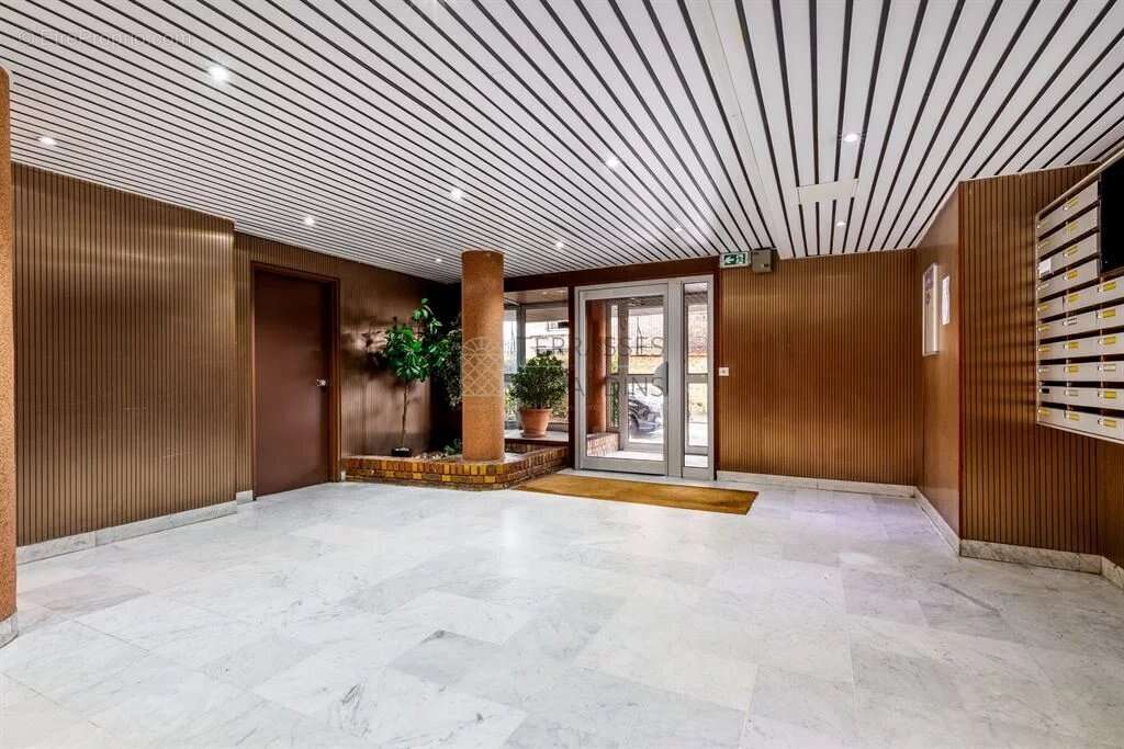 Appartement à PARIS-20E