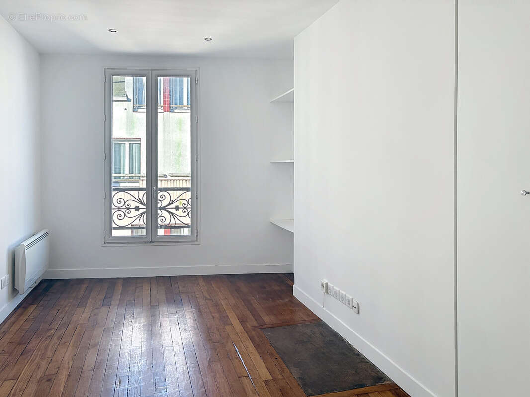 Studio pernety -gaite - refait à neuf  dernier etage - photo 3