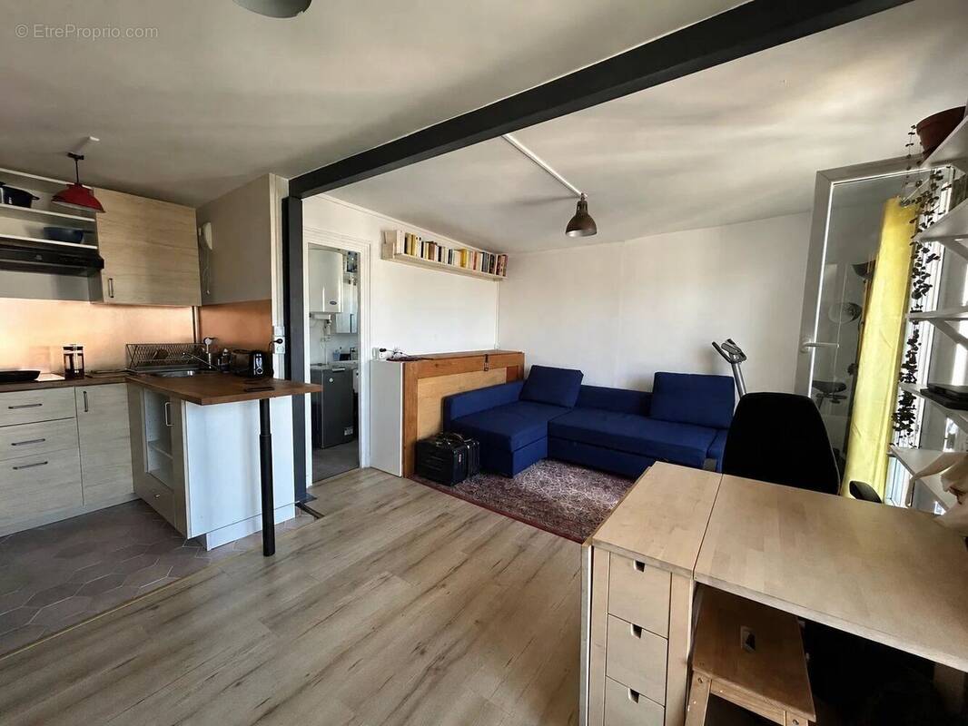 Appartement à PARIS-18E