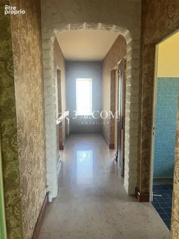 3%. com immobilier à  la villedieu du clain - photo 4