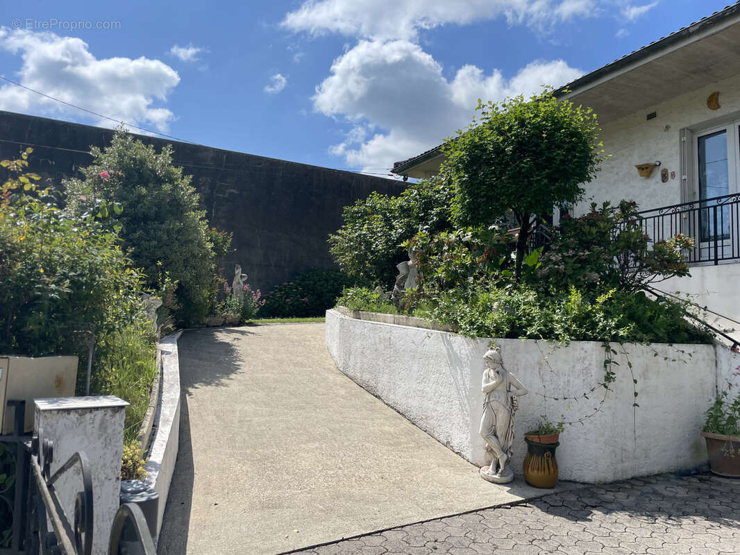 Maison à CASTILLON-LA-BATAILLE