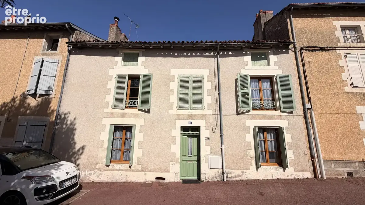 Maison à MONTMORILLON