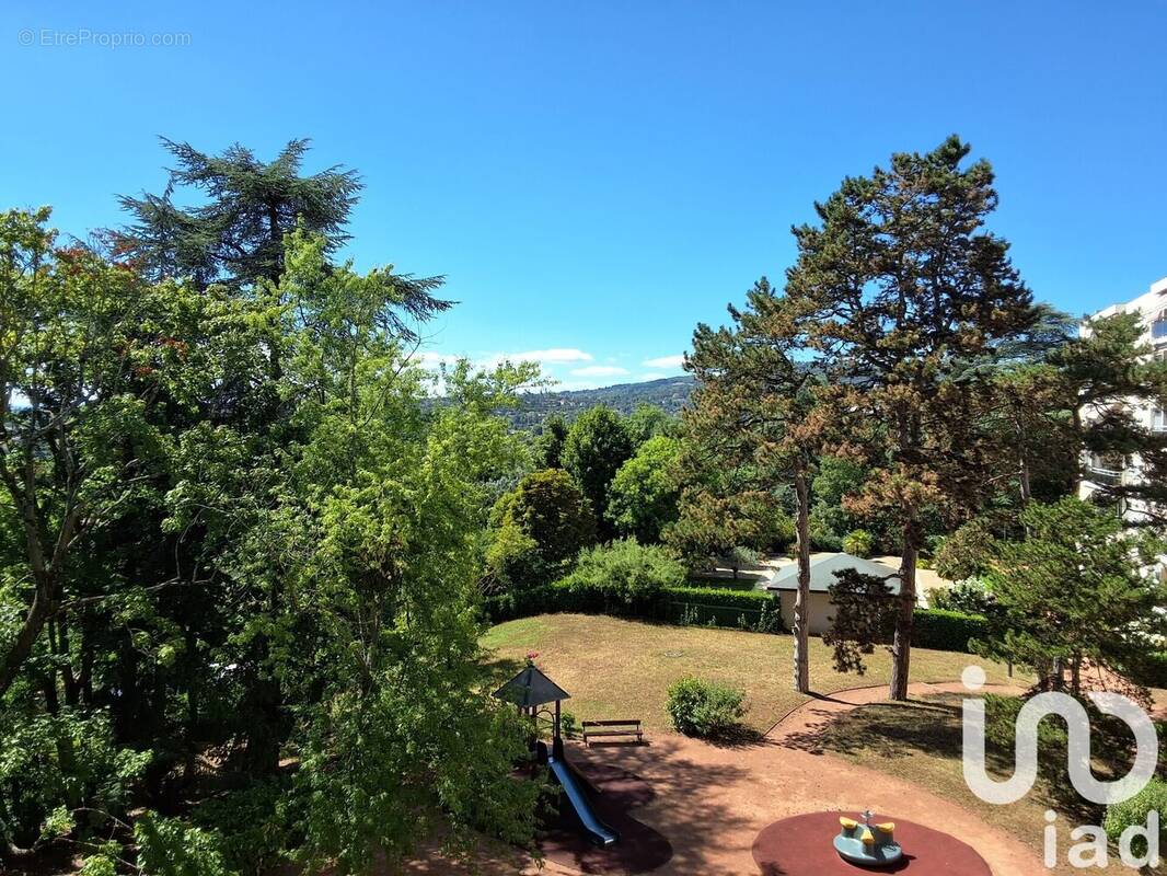 Photo 1 - Appartement à CALUIRE-ET-CUIRE