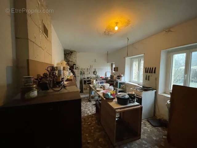 Maison à CHANNAY-SUR-LATHAN