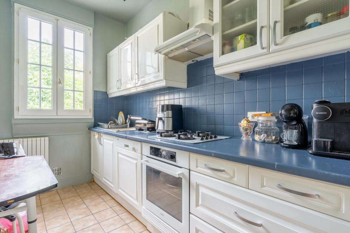 Maison à LE PERREUX-SUR-MARNE