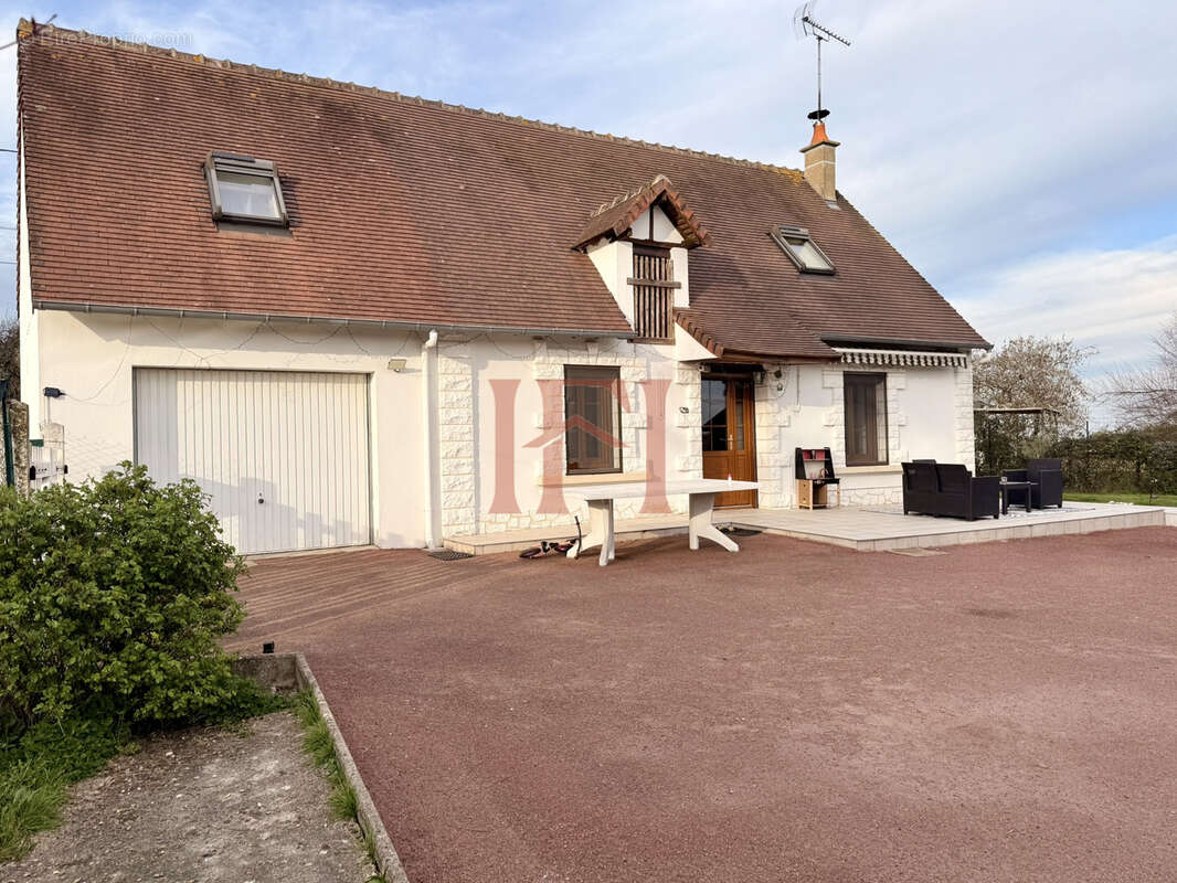Maison à CLOYES-SUR-LE-LOIR