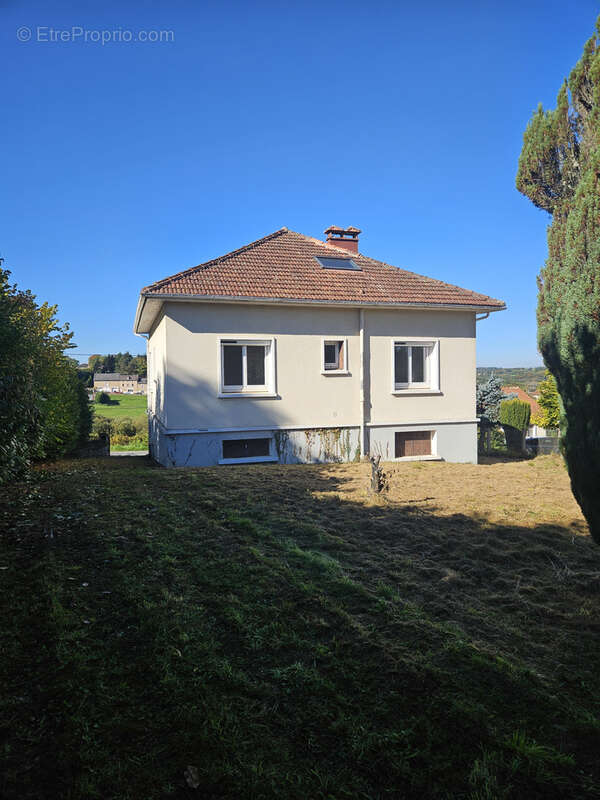 Maison à CHATEAUNEUF-LA-FORET