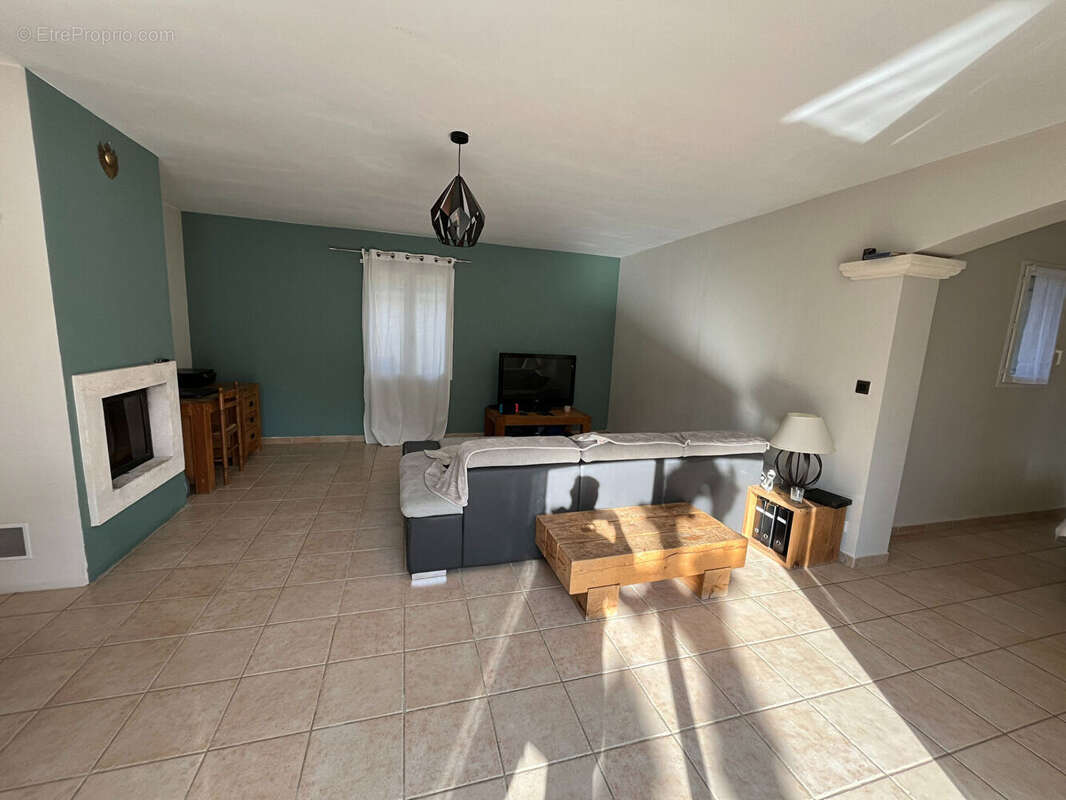 Maison à CHATEAURENARD