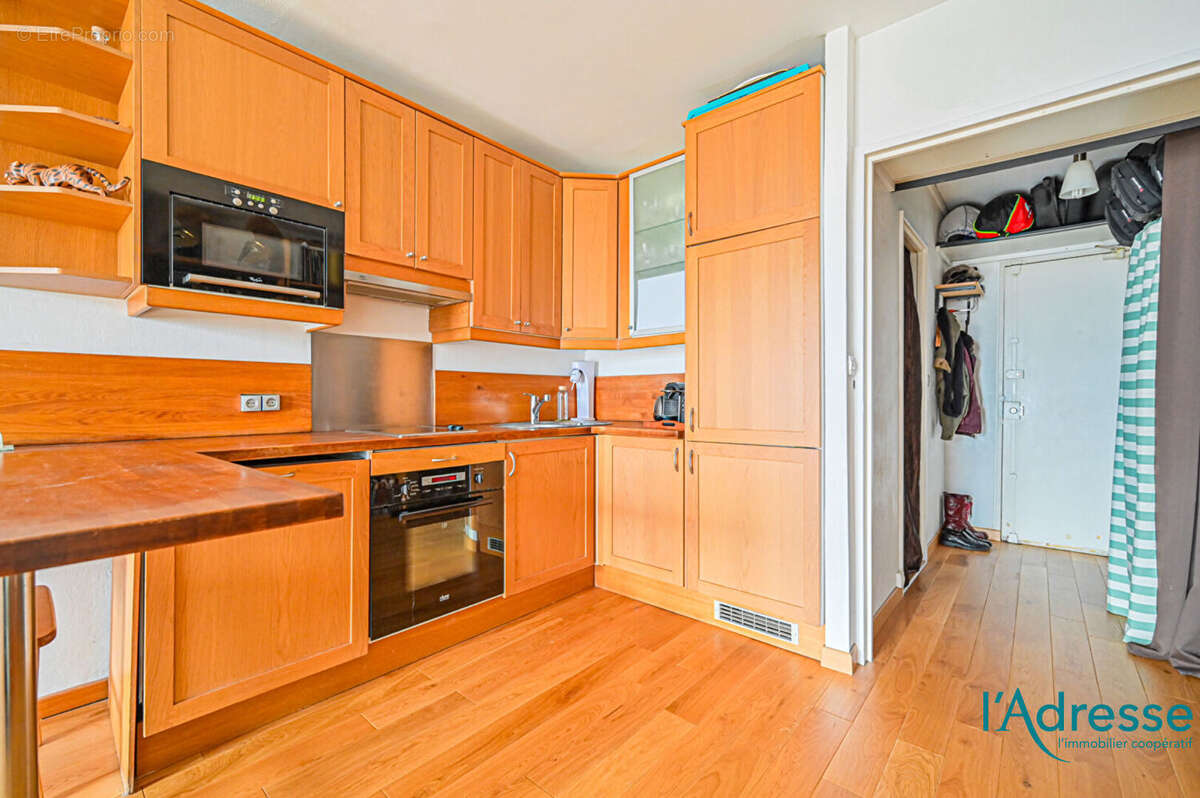 Appartement à PARIS-20E