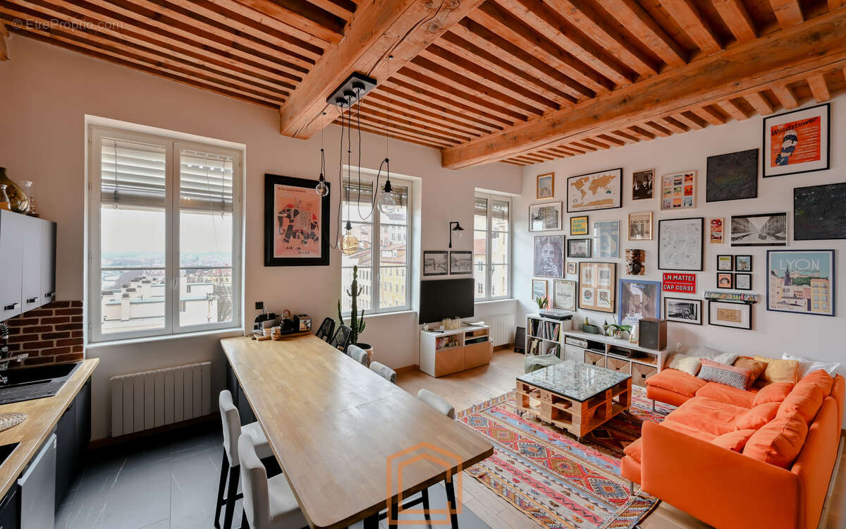 Appartement 81 m2 avec  vue exceptionnelle  - Croix rousse centre - photo 6