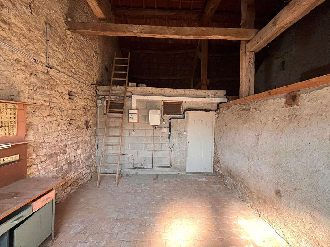 Maison 170 m² à Moncley  - photo 5