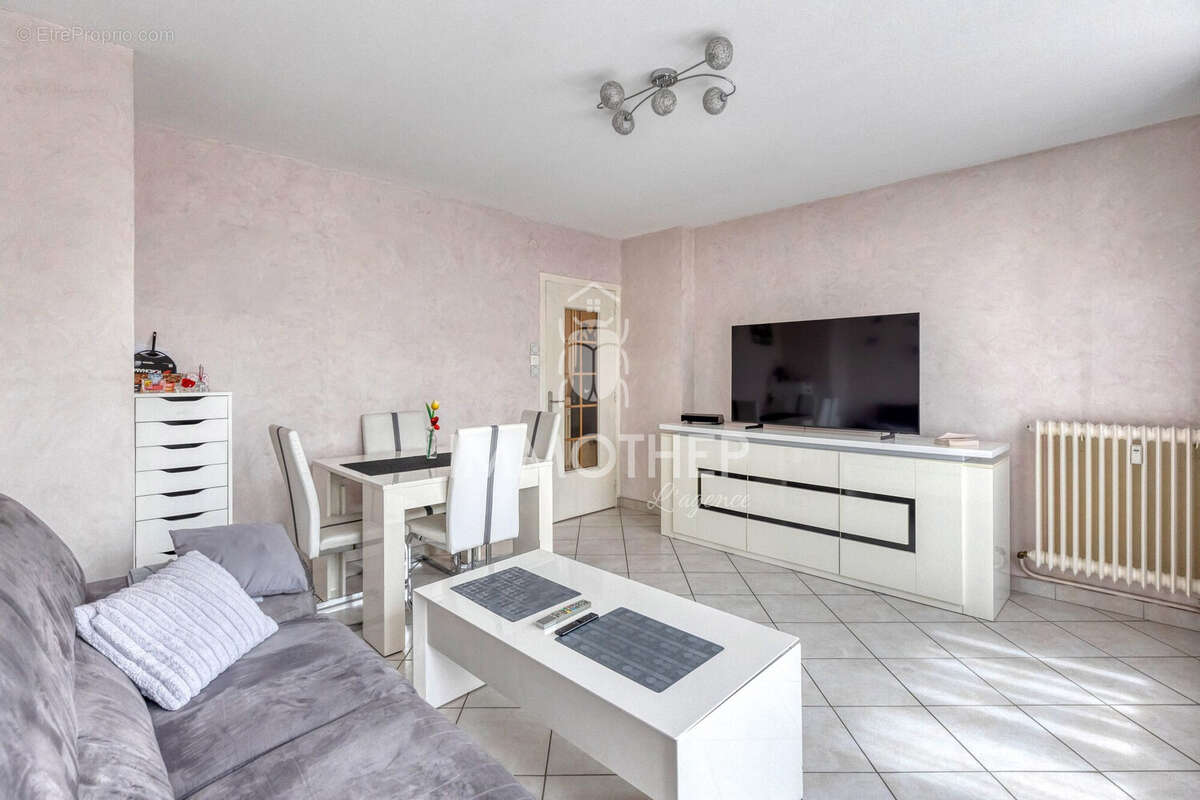 Appartement à SASSENAGE