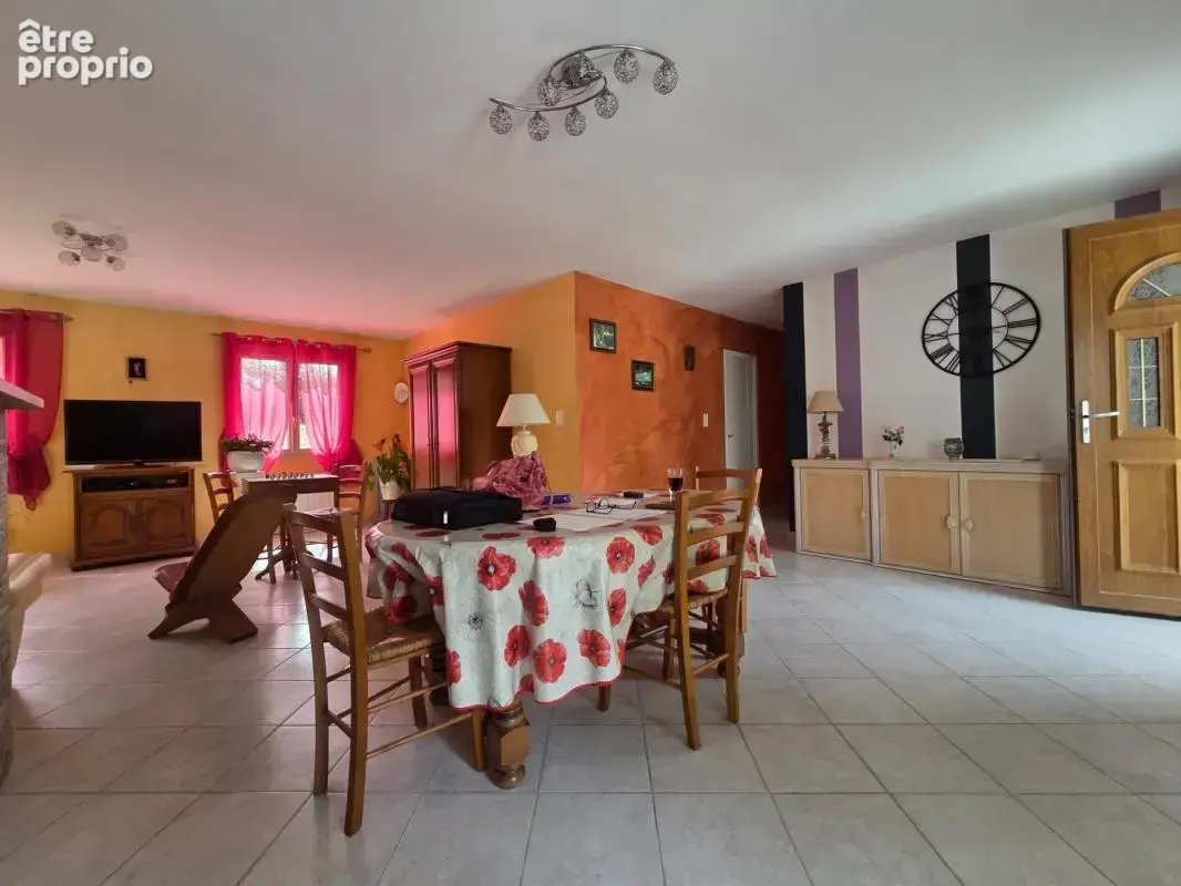 Maison 8 pièces, 179 m², avec terrain de 4125 m² - photo 4