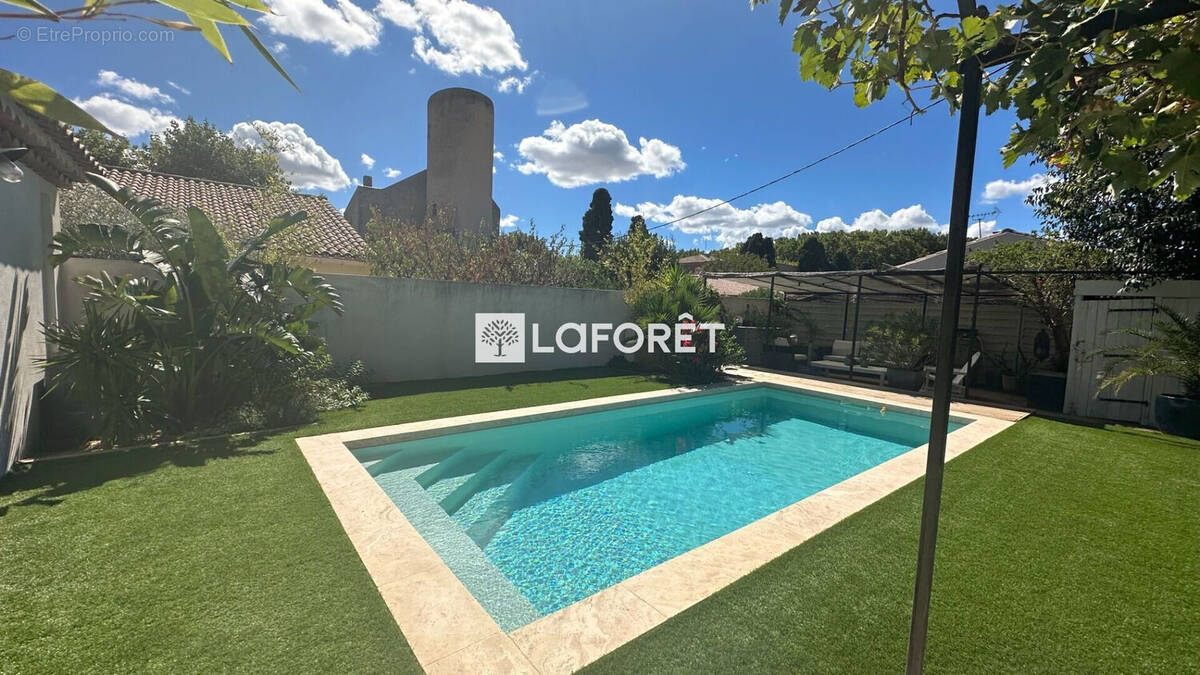 Maison à LA FARE-LES-OLIVIERS