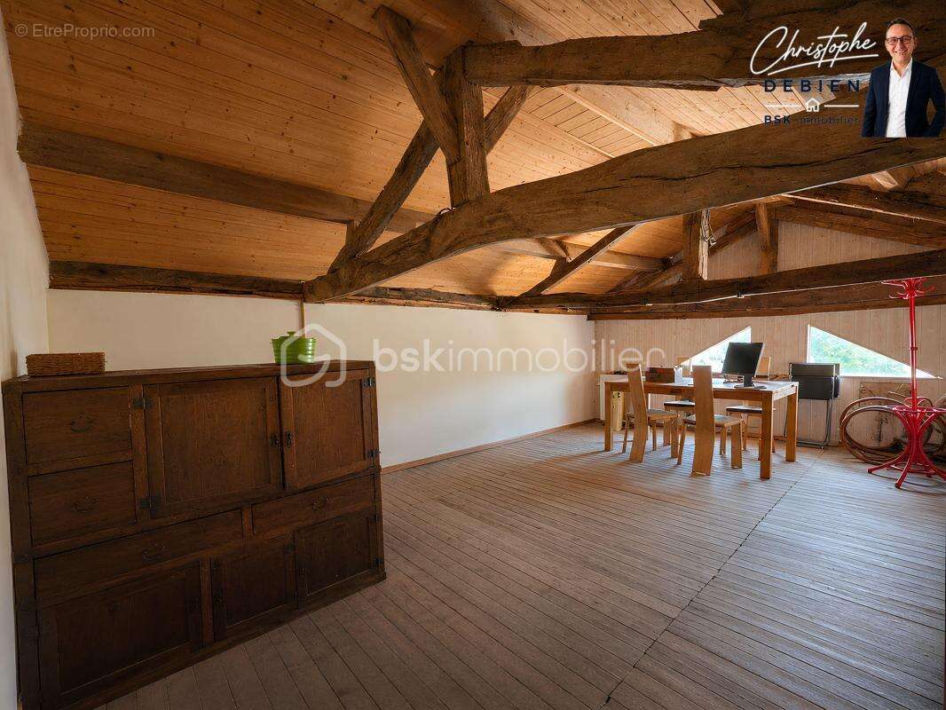 Les brouzils – 73 m² à rénover – terrain constructible 427 m² – garage – double projet possible – - photo 7