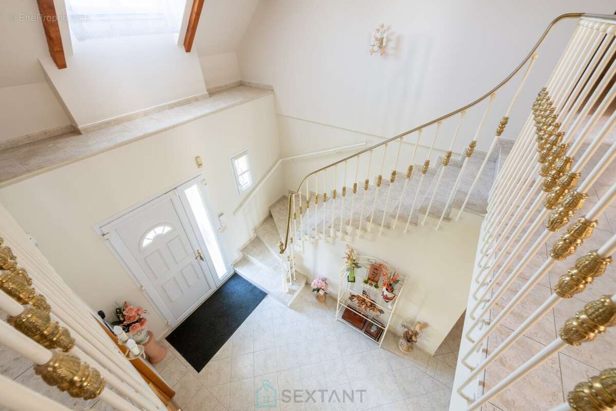 Maison à CHAILLY-EN-BIERE