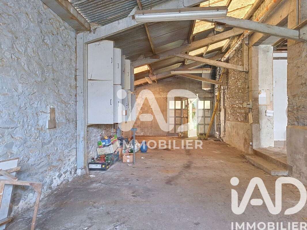 Maison 140 m² à Saint-Martin-Des-Pres  - photo 4