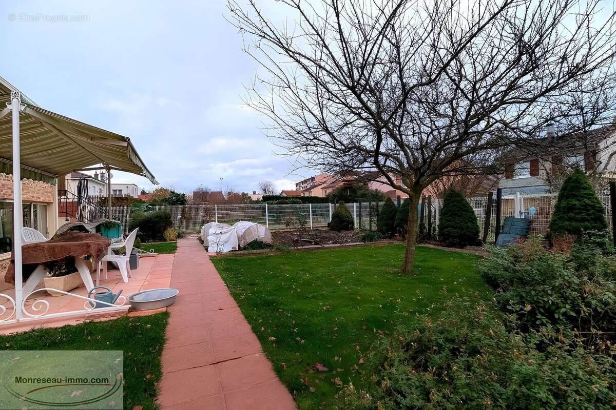 Maison à CHATENOY-LE-ROYAL