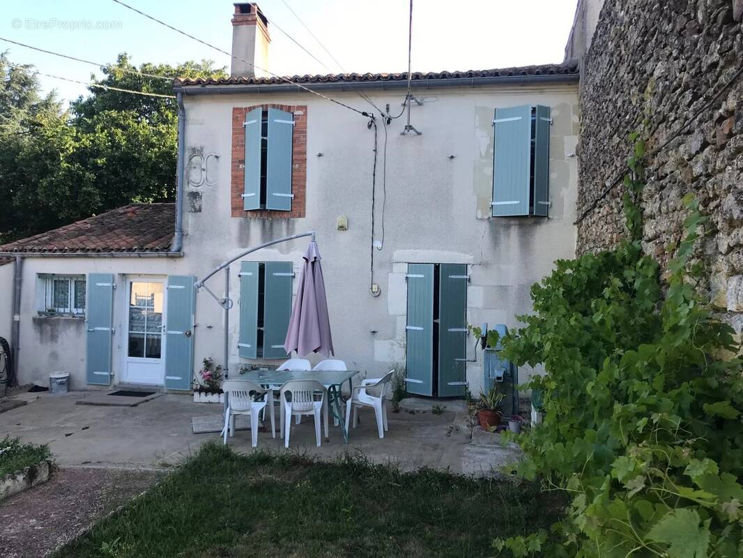 Maison à BRIE