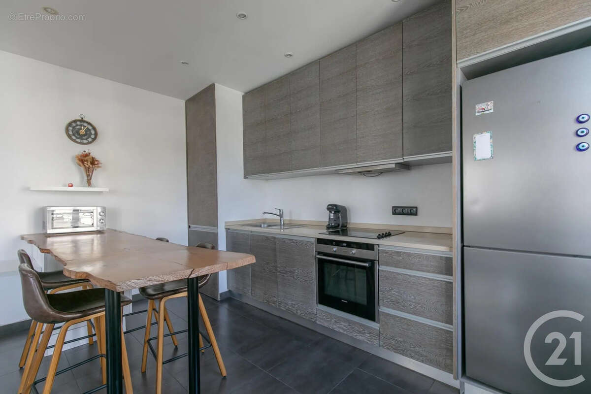 Appartement à SAINT-MAUR-DES-FOSSES