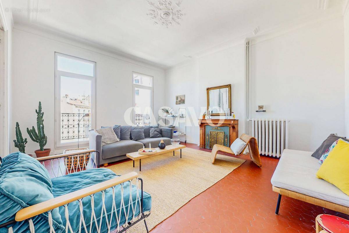 Appartement à MARSEILLE-6E