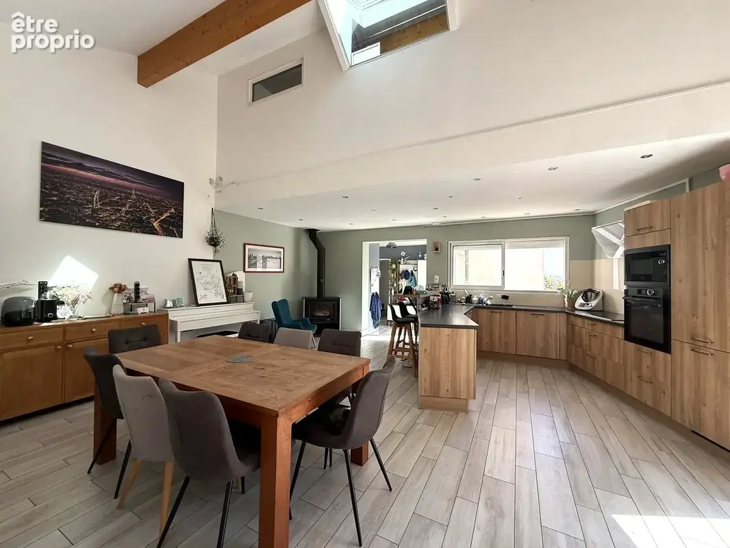 En exclusivité à Ramonville ! Maison familiale avec jardin et garage située au calme ! - photo 8