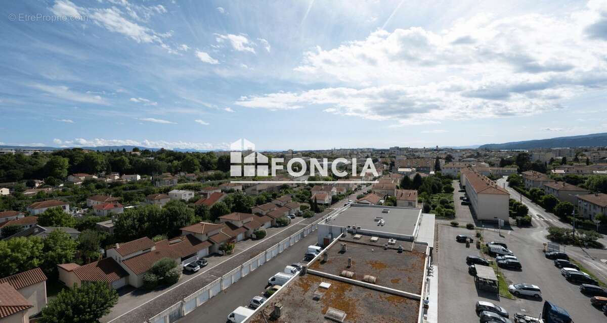 Appartement à BOURG-LES-VALENCE