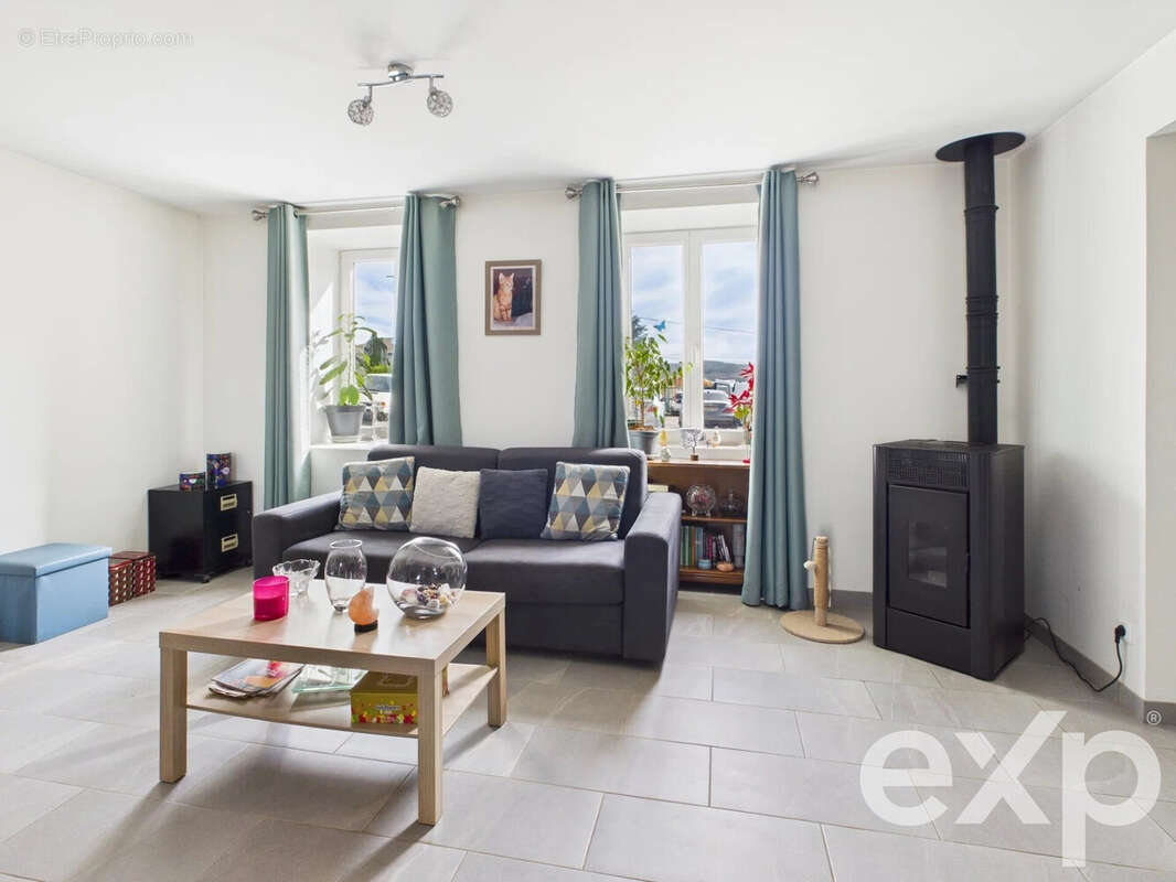 Maison à SAINT-GEORGES-D'ESPERANCHE