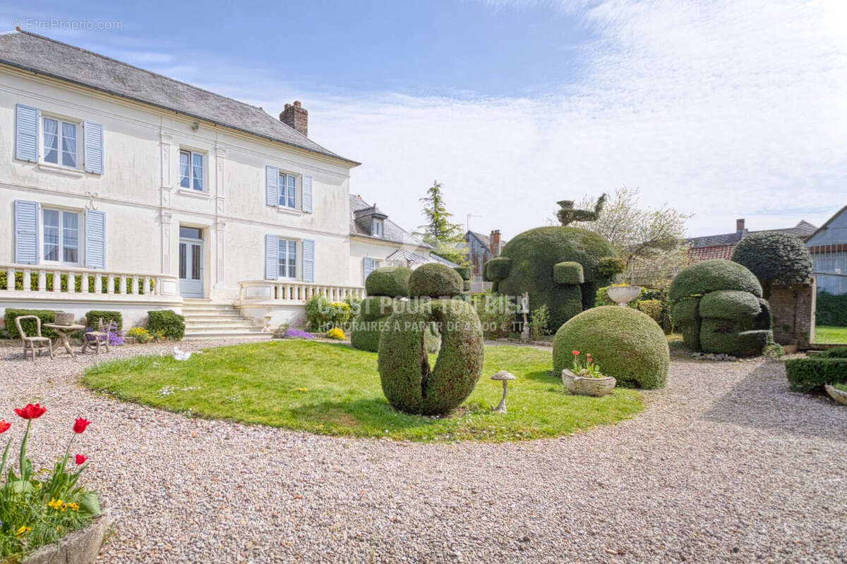 Maison à PAS-EN-ARTOIS