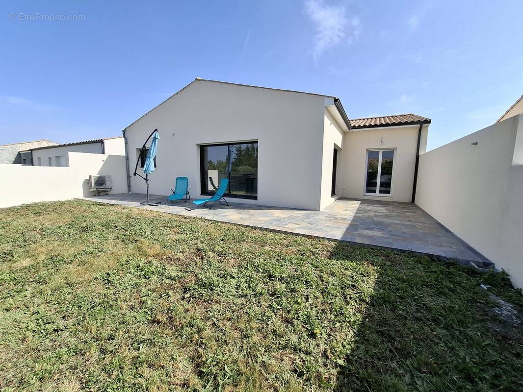 Maison à SEMUSSAC