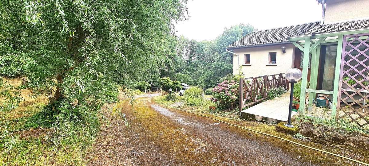 Grande maison terrain 1ha boisée - photo 14