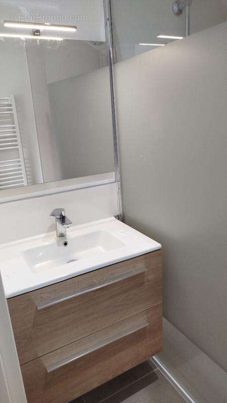 Maison à SAINT-LAURENT-DE-LA-PREE