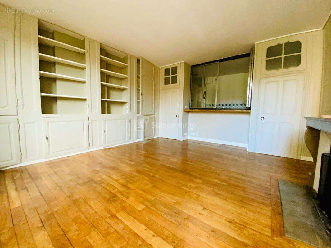 Bel appartement sur cour plein centre - photo 7