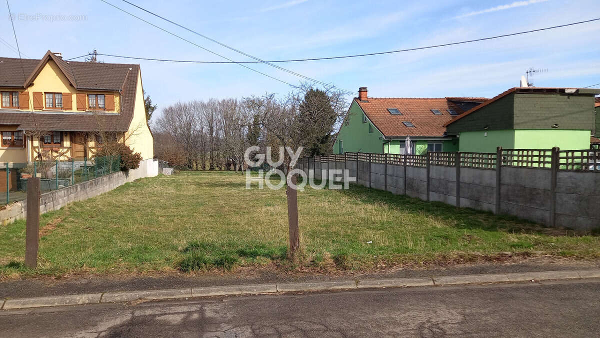 Terrain à BURNHAUPT-LE-BAS