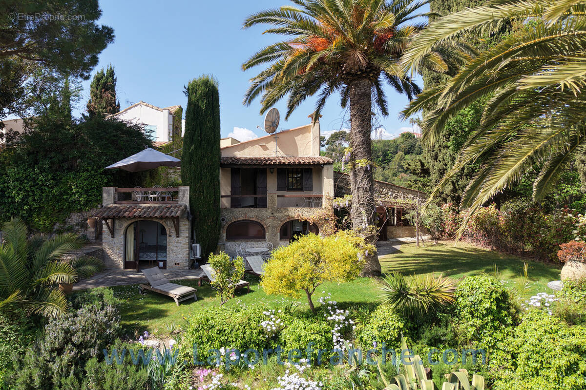 Maison à CAGNES-SUR-MER