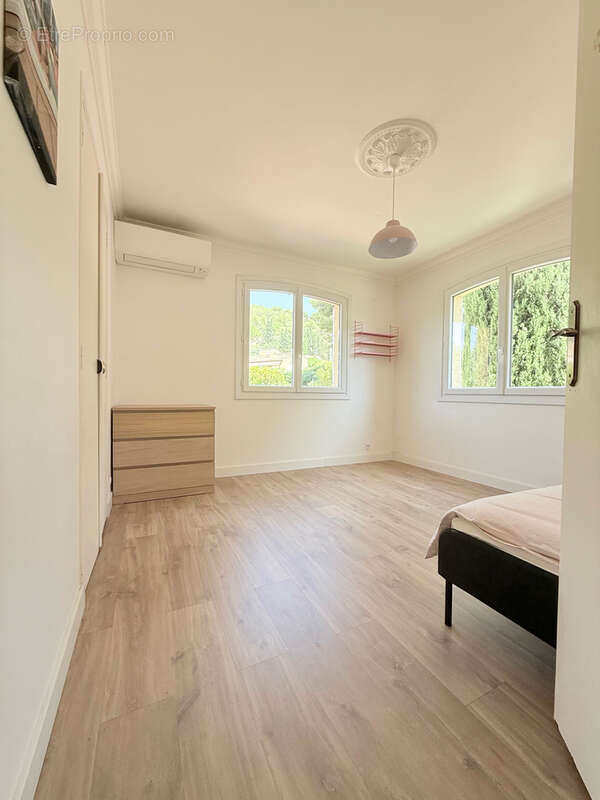 La valette du var - maison 5 pieces - 130m2 avec piscine - photo 9