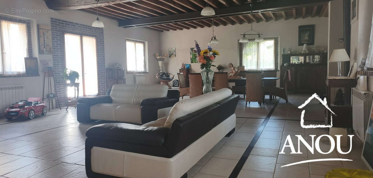 Maison  familiale avec jardin  8 piece(s) - photo 5