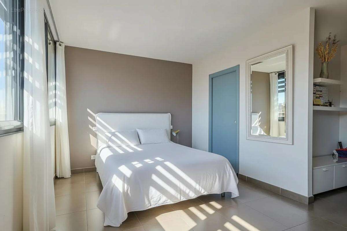 Appartement à MARSEILLE-9E