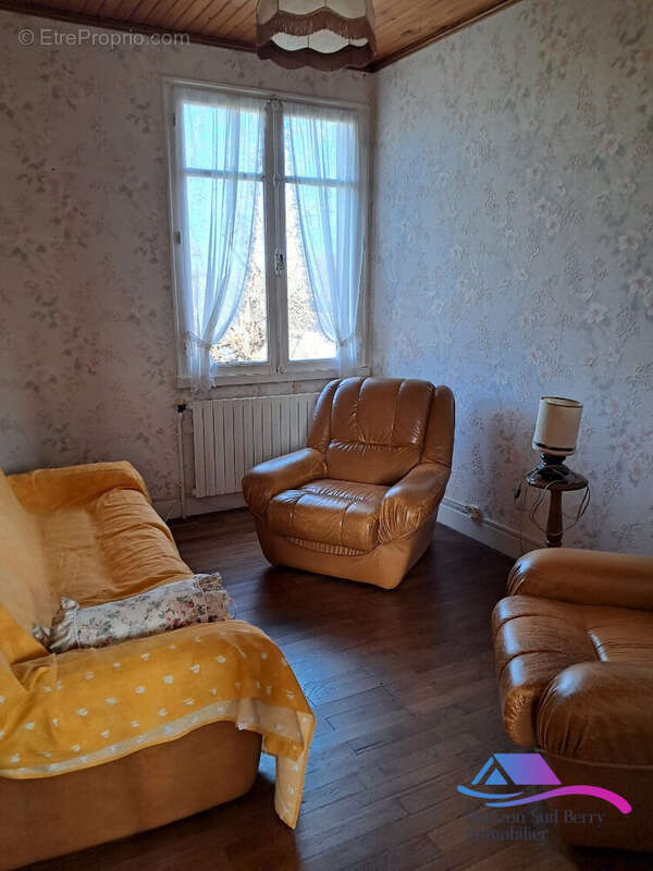 cuisine - Maison à SAINTE-SEVERE-SUR-INDRE