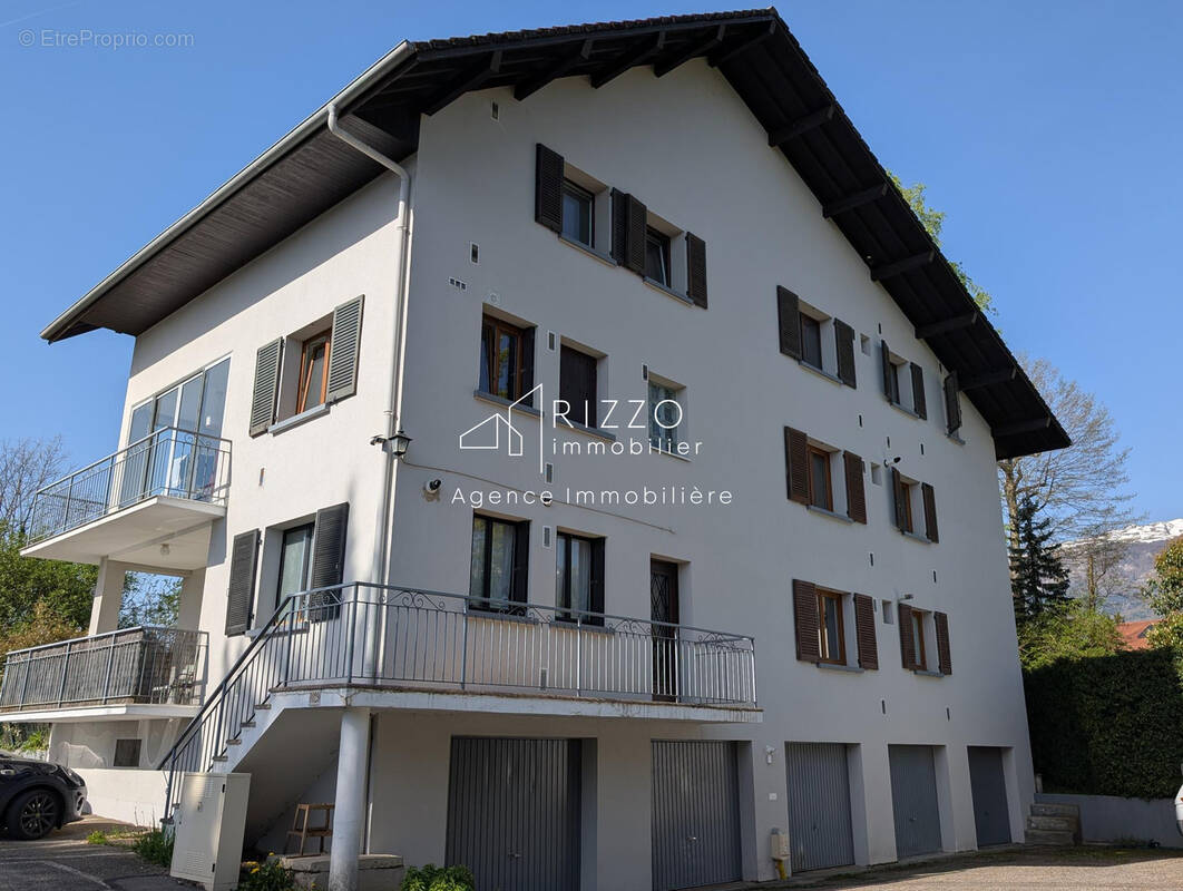 Appartement à SAINT-GENIS-POUILLY