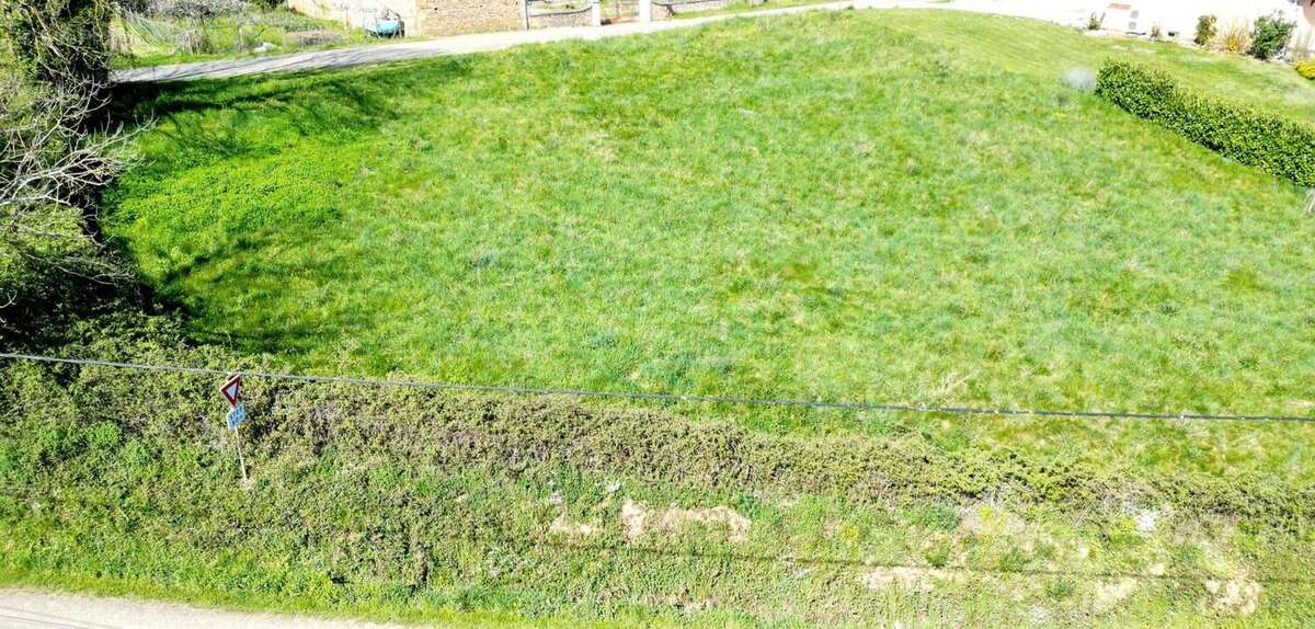 Photo 3 - Terrain à FRANQUEVIELLE