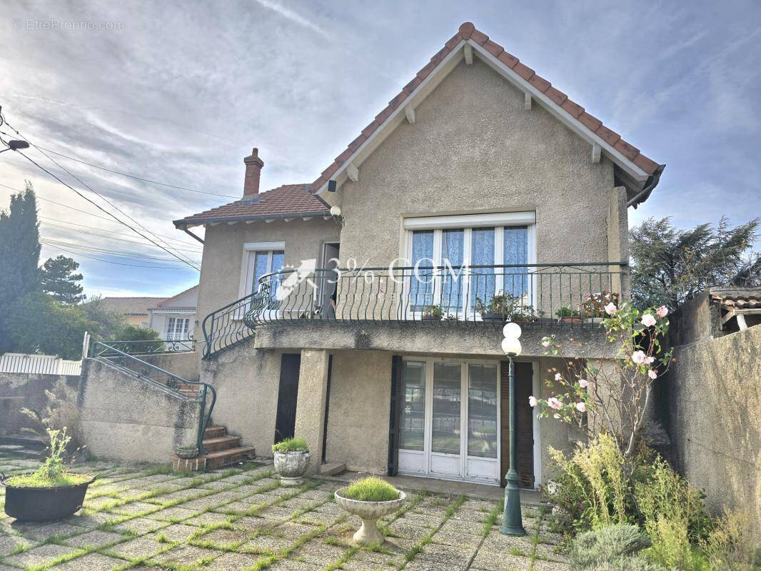 Maison à GUILHERAND-GRANGES