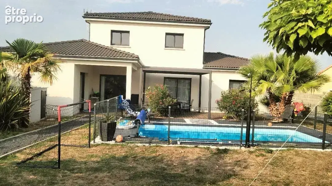 Maison 142m2, piscine , 2 mns de Neuville. - photo 9
