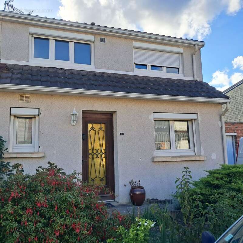 Maison à COMBS-LA-VILLE