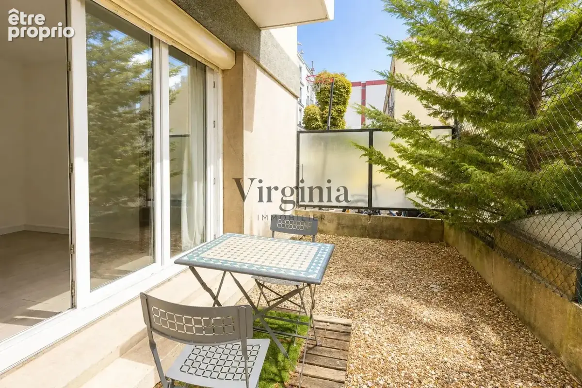 Appartement à CHARENTON-LE-PONT