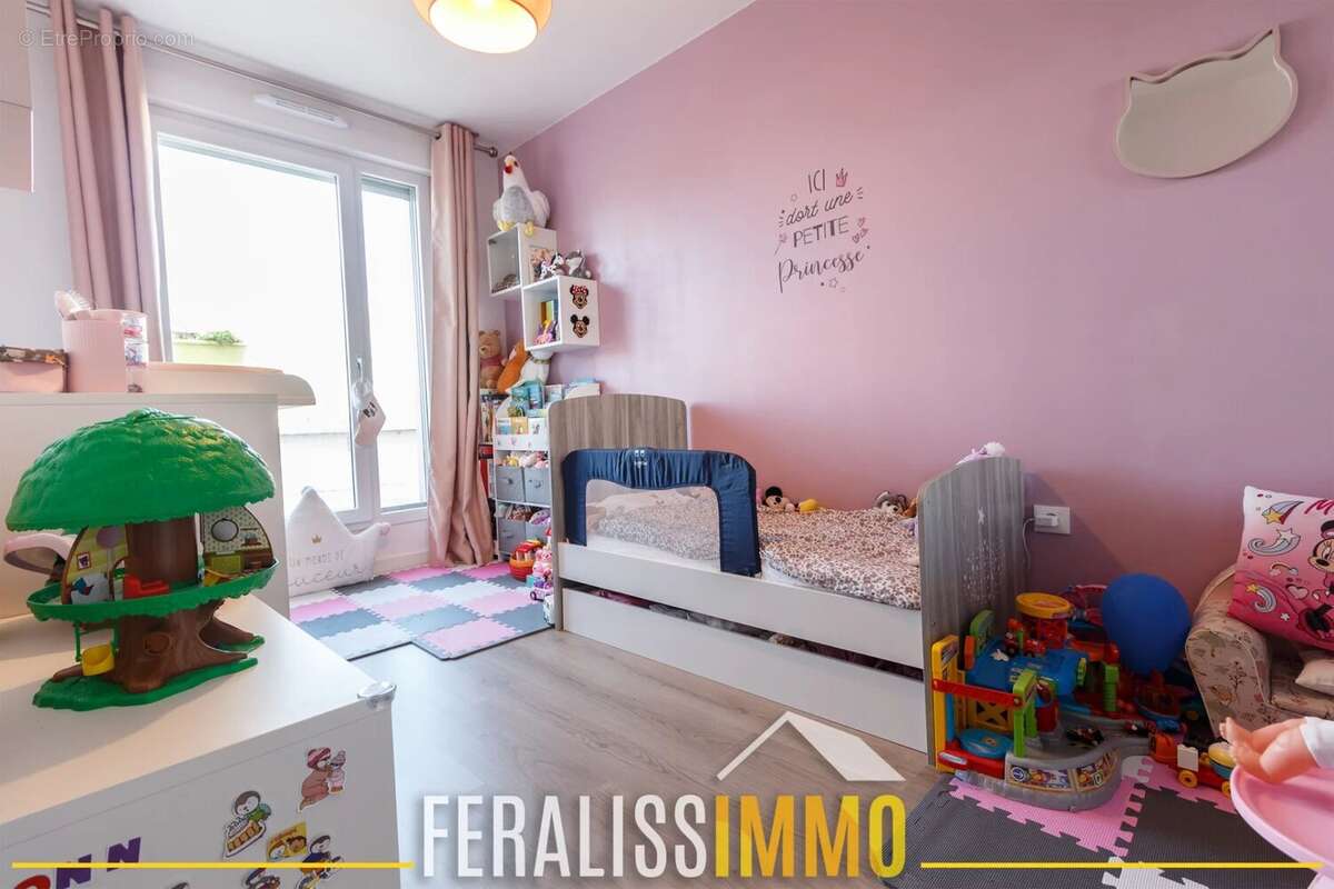 Appartement à JOUY-LE-MOUTIER